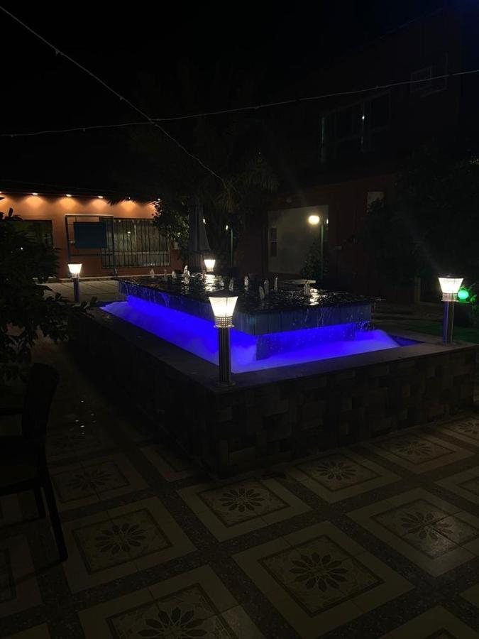 فندق ادوماتو Adomato Hotel Dawmat al-Jandal Eksteriør billede